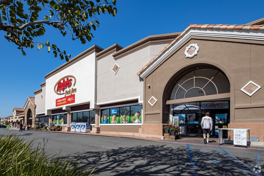 More Photos Of 5355 Warner Ave, Huntington Beach Medical For Lease