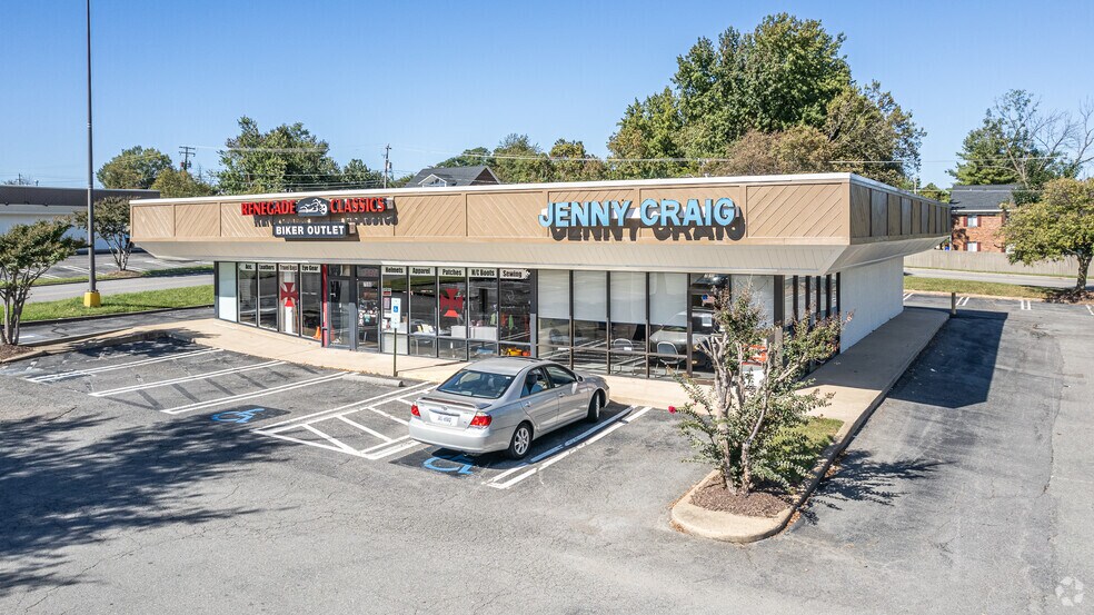 More Photos Of 7504-7598 W Broad St, Richmond Unknown For Lease