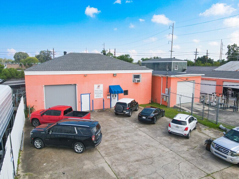 More Photos Of 1857 Agriculture St, New Orleans Showroom For Sale