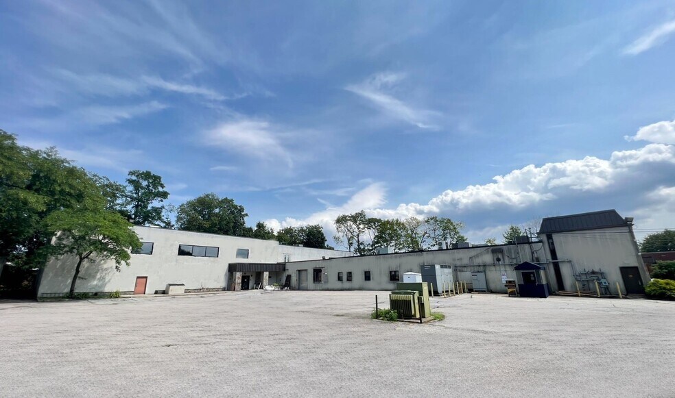 More Photos Of 1 Alexander Pl, Glen Cove Warehouse For Sale