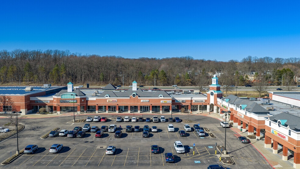 More Photos Of 6025 Kruse Dr, Solon Storefront For Sale