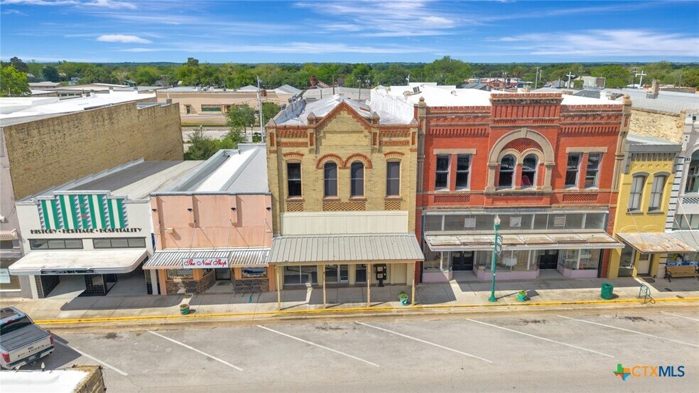 More Photos Of 119 E Main St, Cuero General Retail For Sale