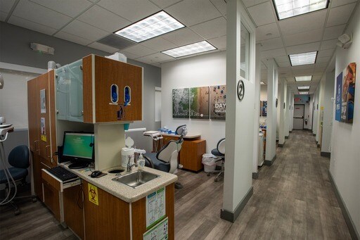 More Photos Of 8440-8460 W Broward Blvd, Fort Lauderdale Freestanding For Sale