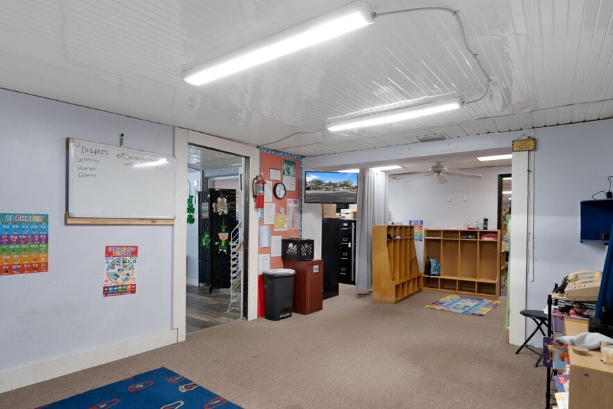 More Photos Of 639 NE 1st St, Crystal River Daycare Center For Sale