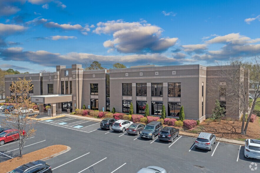 More Photos Of 330 Billingsley Rd, Charlotte Medical For Lease