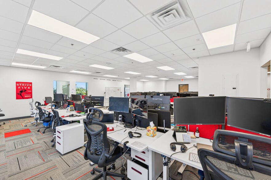 More Photos Of 930 S Harbor City Blvd SW, Melbourne Office For Sale
