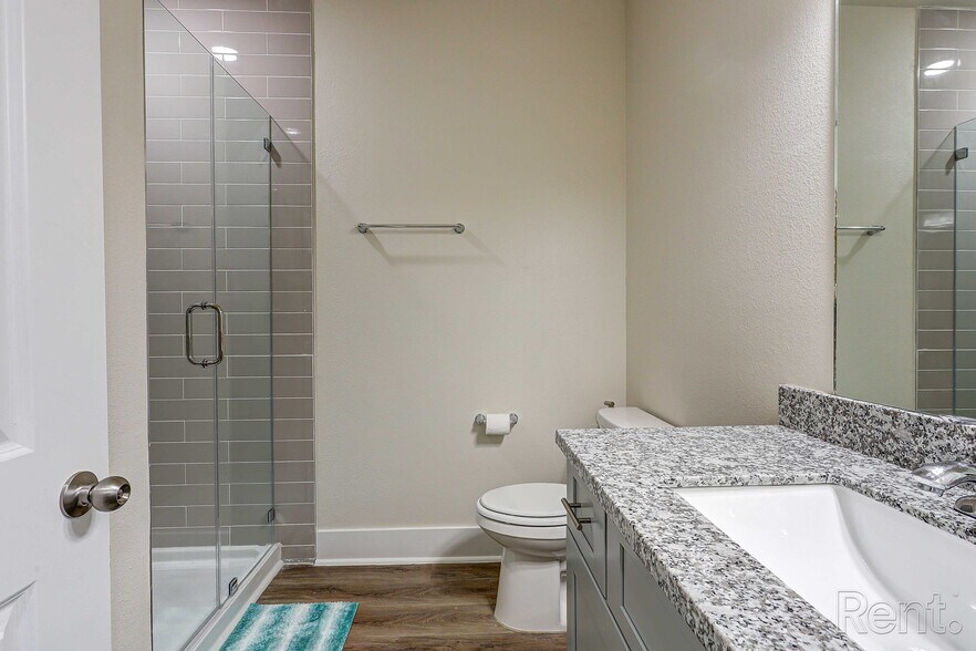 More Photos Of 25115 Harper Ln, The Woodlands Multifamily For Sale