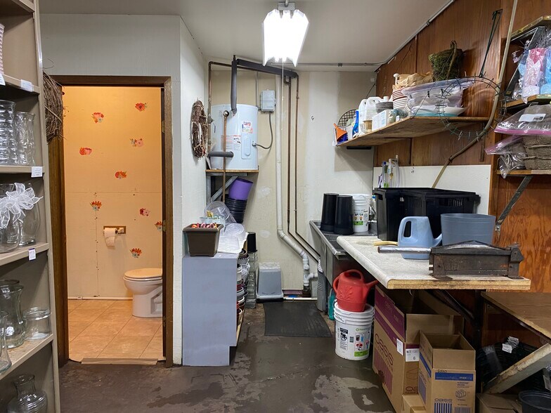 More Photos Of 1209 Main St, Dubuque Storefront Retail Office For Sale