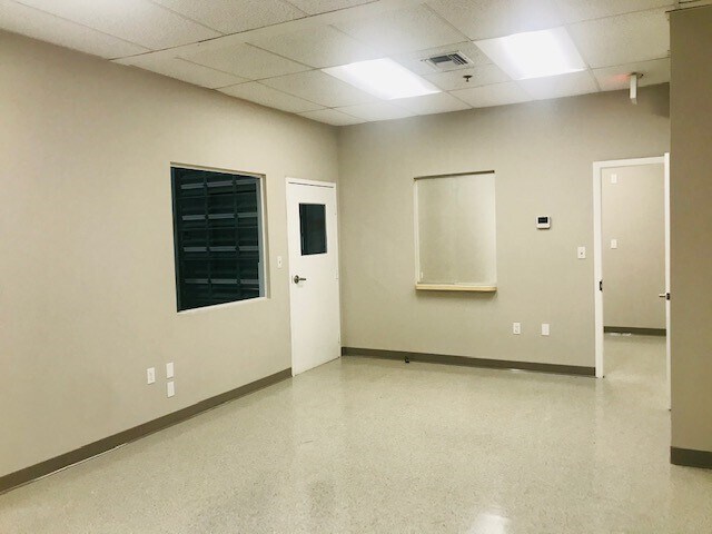 More Photos Of 10300 NW 19th St, Miami Warehouse For Lease