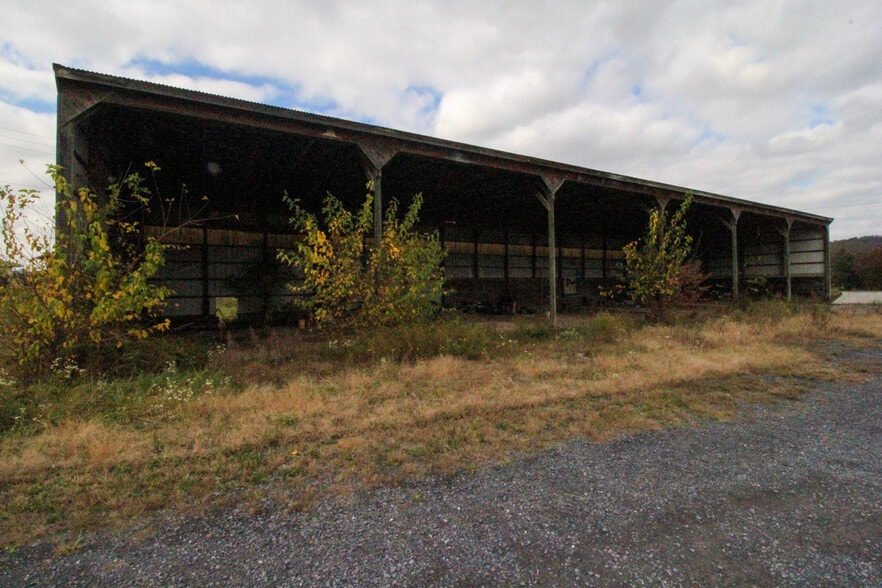 More Photos Of 16094 Evergreen Valley Rd, Timberville Specialty For Lease