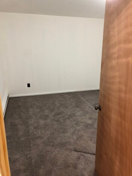 More Photos Of 427 S Pearl St, Albany Storefront Retail Residential For Sale