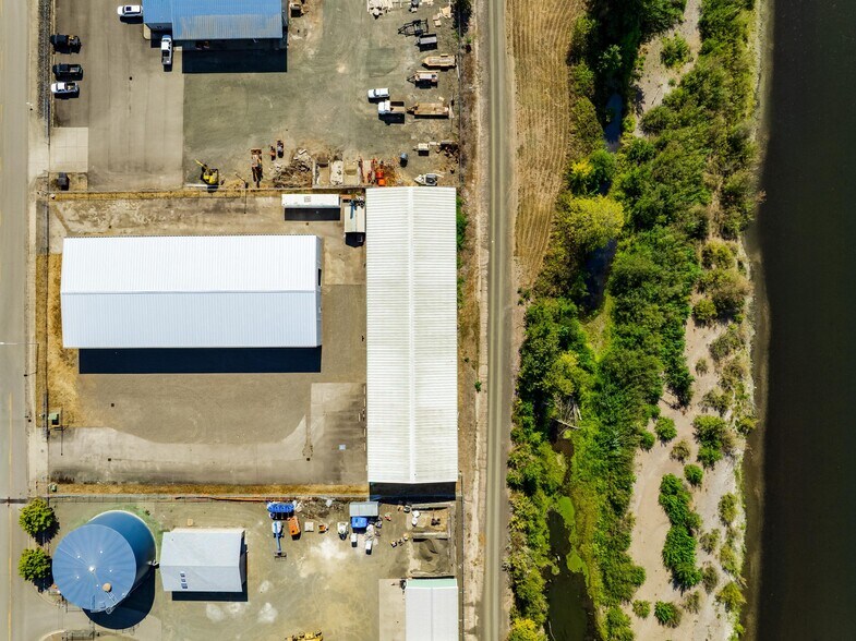 More Photos Of 810 S 2nd St, Harrisburg Warehouse For Sale