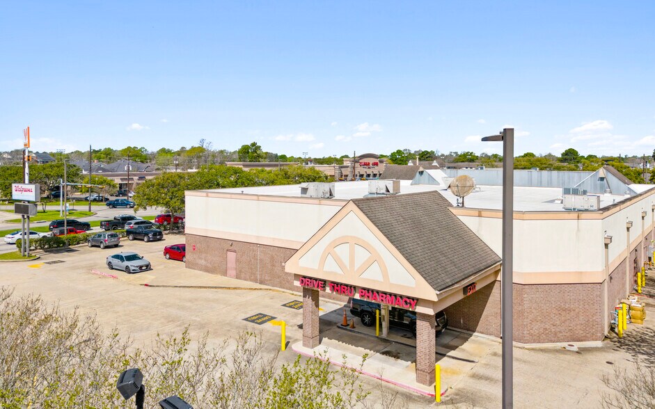 More Photos Of 6795 Calder Ave, Beaumont Drugstore For Sale