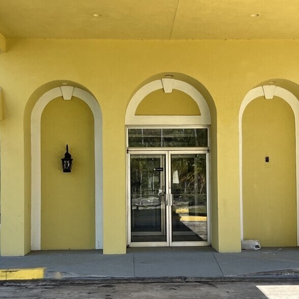 More Photos Of 900 Friday Rd, Cocoa Hotel For Sale