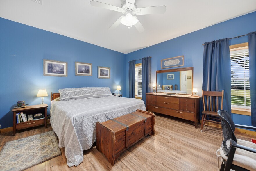 More Photos Of 126 S Berlin Rd, Brenham Specialty For Sale