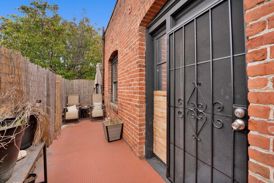 More Photos Of 826-832 B St, Hayward Storefront Retail Office For Sale