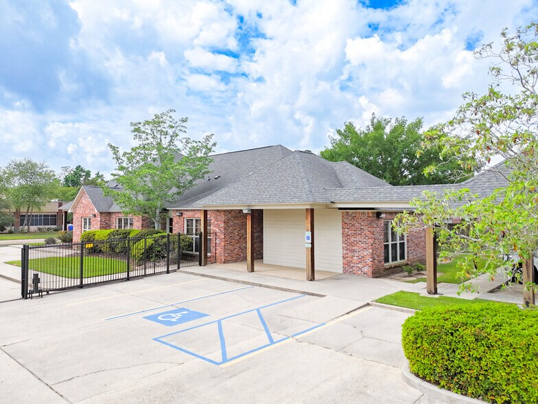More Photos Of 9543 Fenway Ave, Baton Rouge Office For Sale