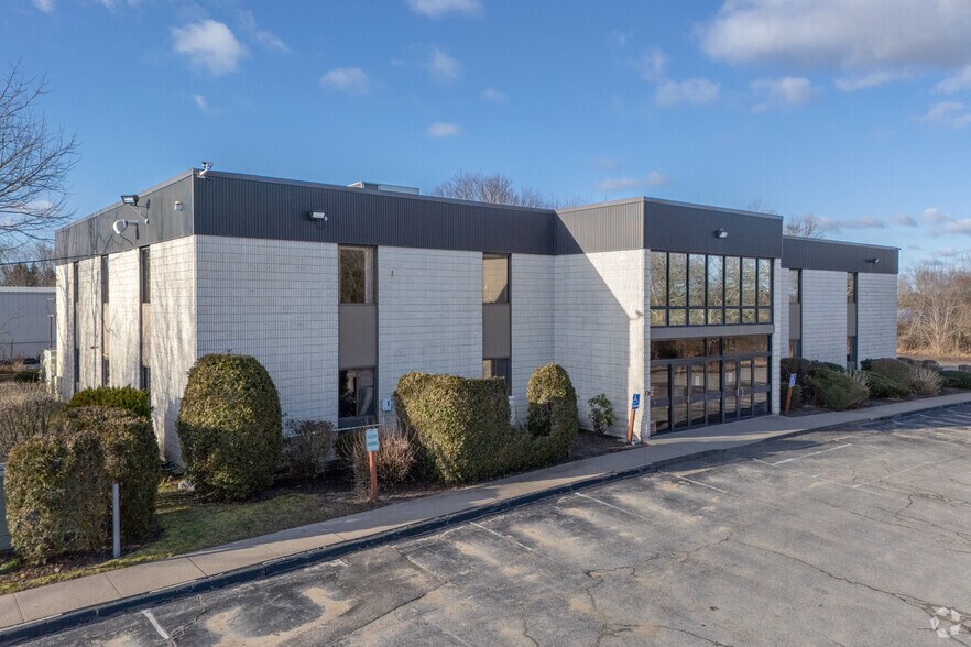 More Photos Of 308 Market St, Warren Medical For Lease