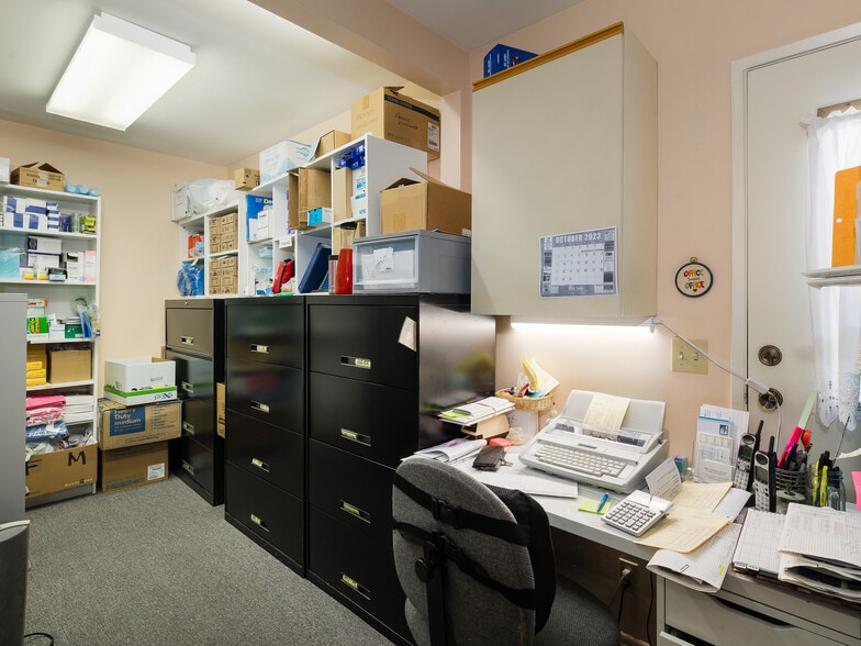 More Photos Of 4381-4385 Overland Ave, Culver City Office Residential For Sale