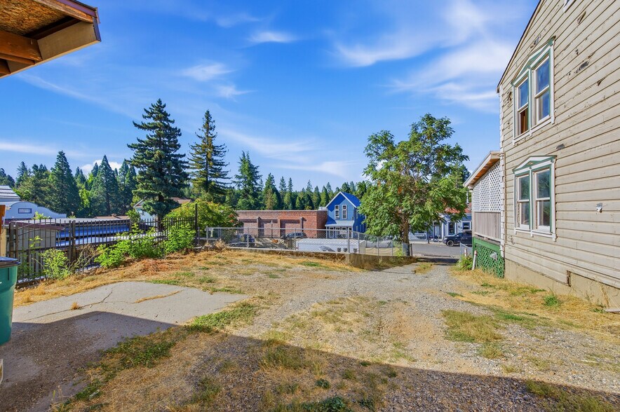 More Photos Of 311 Broad St, Nevada City Restaurant For Lease