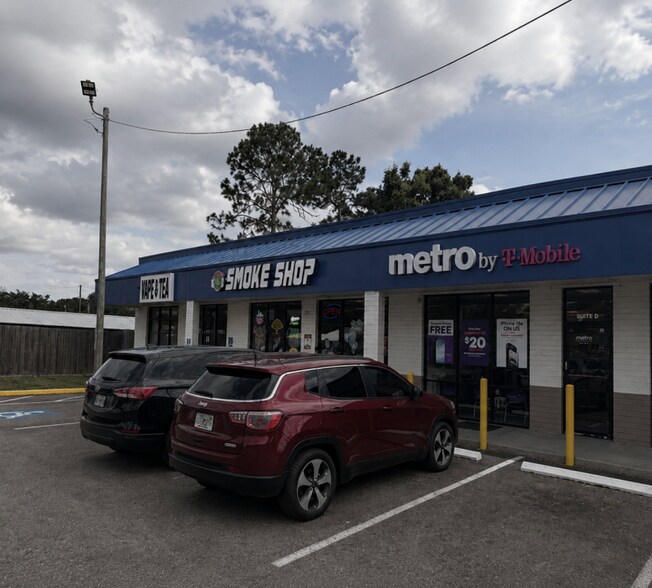 More Photos Of 10907 E US Hwy 92, Seffner Storefront Retail Office For Lease