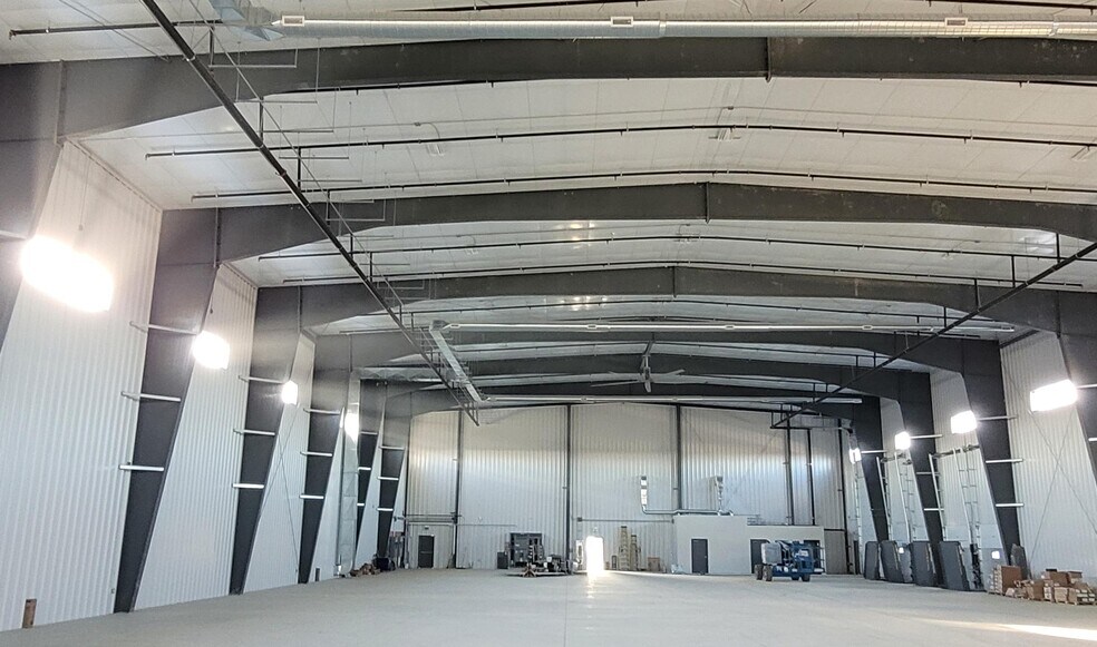 More Photos Of 390 Hudson Dr, Dorchester Warehouse For Lease