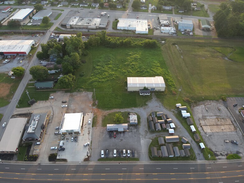 More Photos Of 1117 N Locust Ave, Lawrenceburg Industrial For Sale