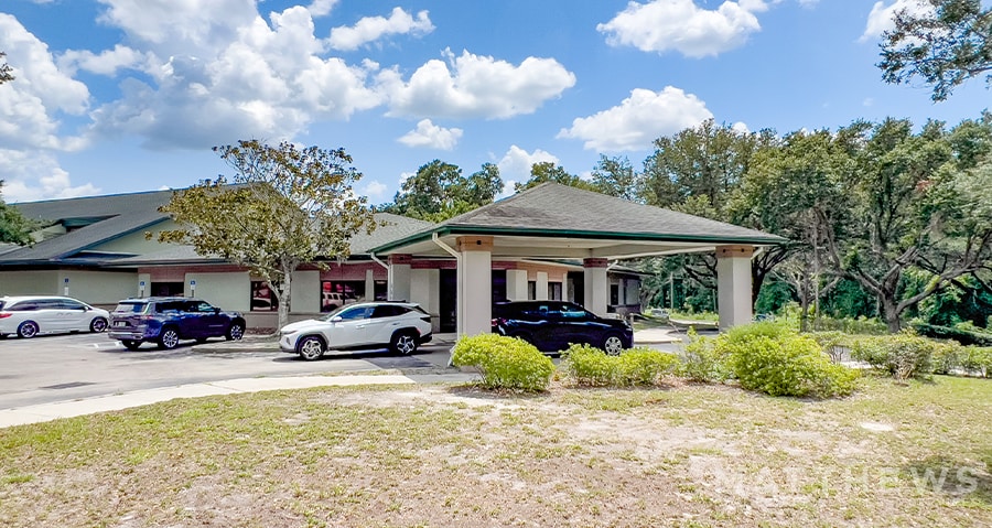 More Photos Of 404 NW Hall of Fame Dr, Lake City Medical For Lease