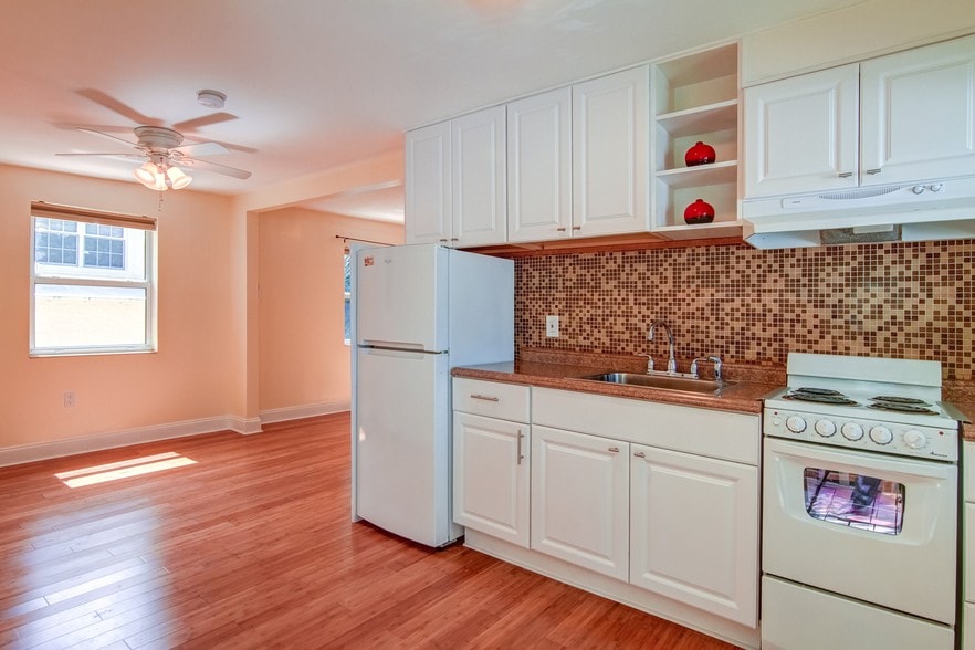 More Photos Of 2630 Natoma St, Coconut Grove Apartments For Sale