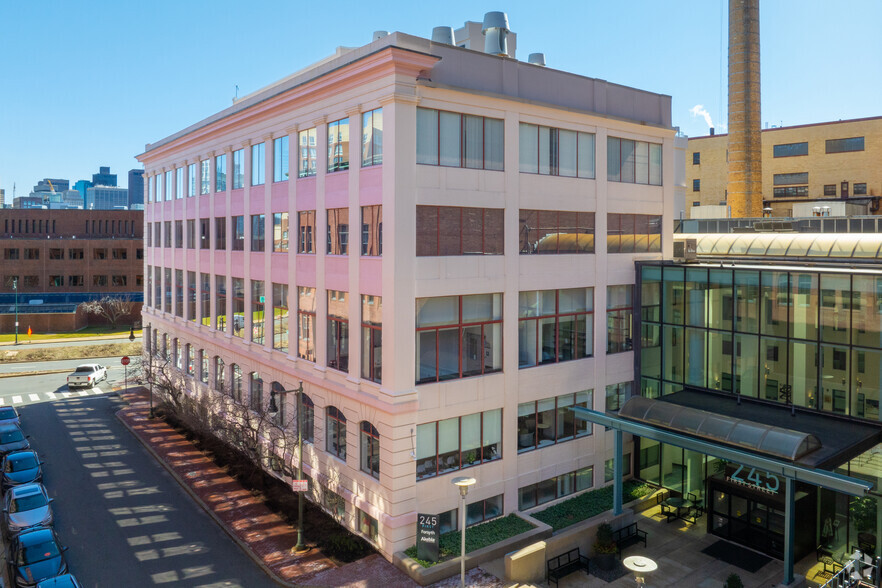 Primary Photo Of 245 First St, Cambridge Office For Lease