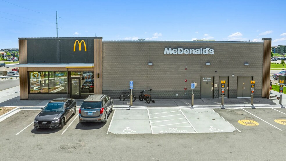 More Photos Of 15460 English Ave, Apple Valley Fast Food For Sale