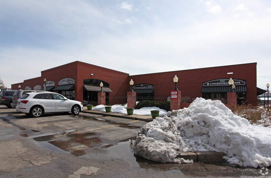 More Photos Of 7311-7331 W 79th St, Overland Park Unknown For Lease