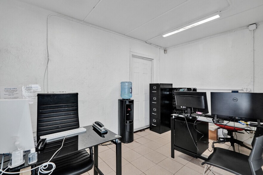 More Photos Of 5350 N State Road 7, Fort Lauderdale Auto Repair For Lease