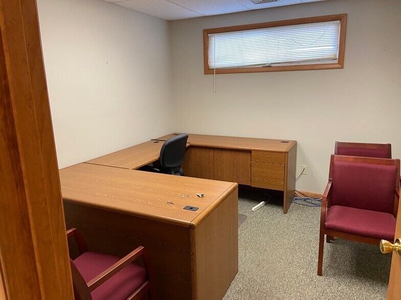 More Photos Of 208 Frankstown Rd, Altoona Office For Lease