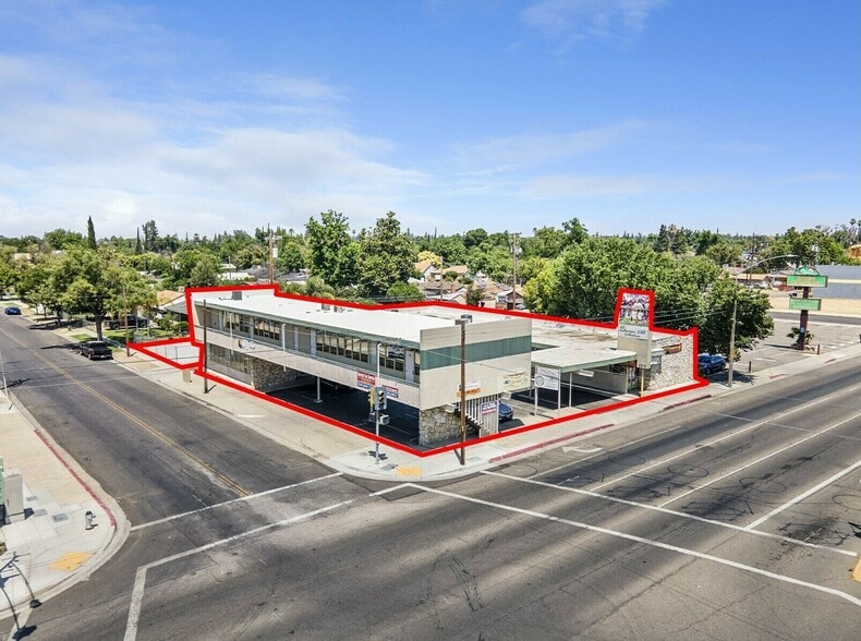 More Photos Of 2801-2819 N Blackstone Ave, Fresno Office For Sale