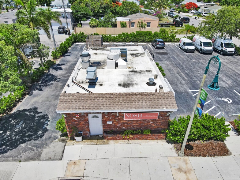 More Photos Of 2211 N Dixie Hwy, Lake Worth Freestanding For Lease