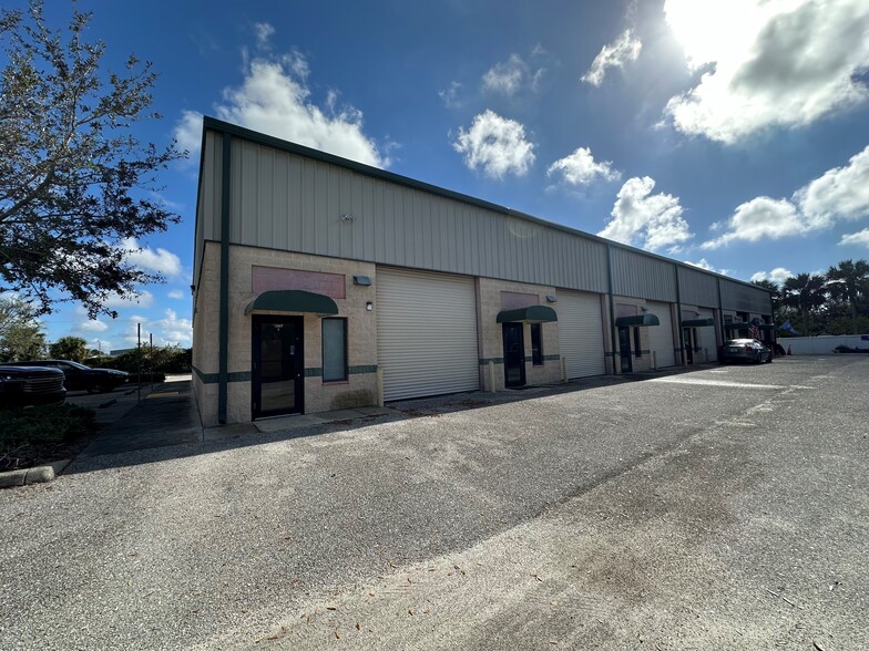 Primary Photo Of 19440-19450 Peachland Blvd, Port Charlotte Warehouse For Lease