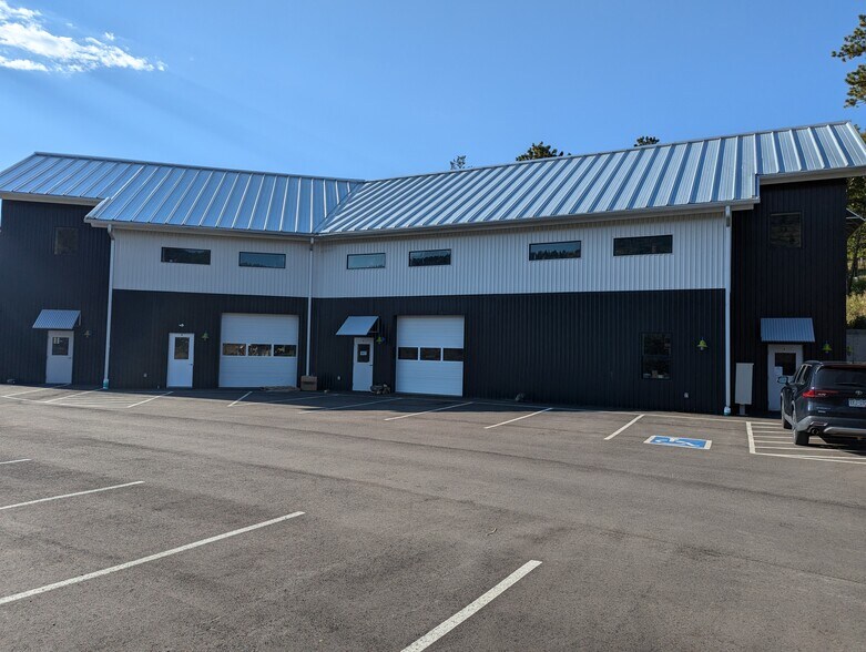 Primary Photo Of 64 Hyland Dr, Evergreen Showroom For Lease