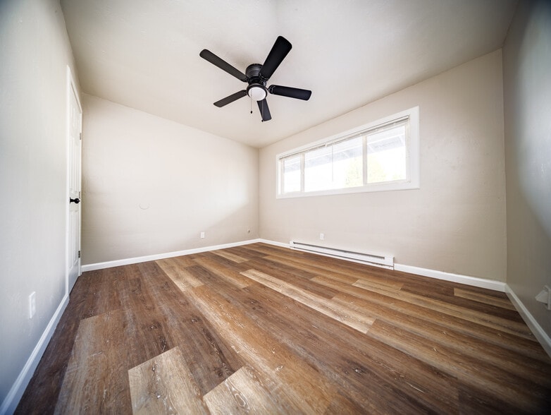 More Photos Of 1037 Ring St NE, Salem Apartments For Sale