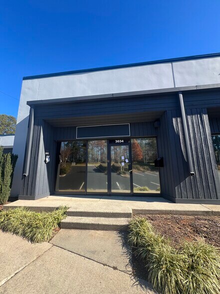 More Photos Of 3024-3052 Miller Rd, Lithonia Warehouse For Lease