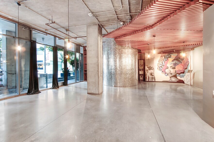 More Photos Of 1050 S Flower St, Los Angeles Apartments For Lease