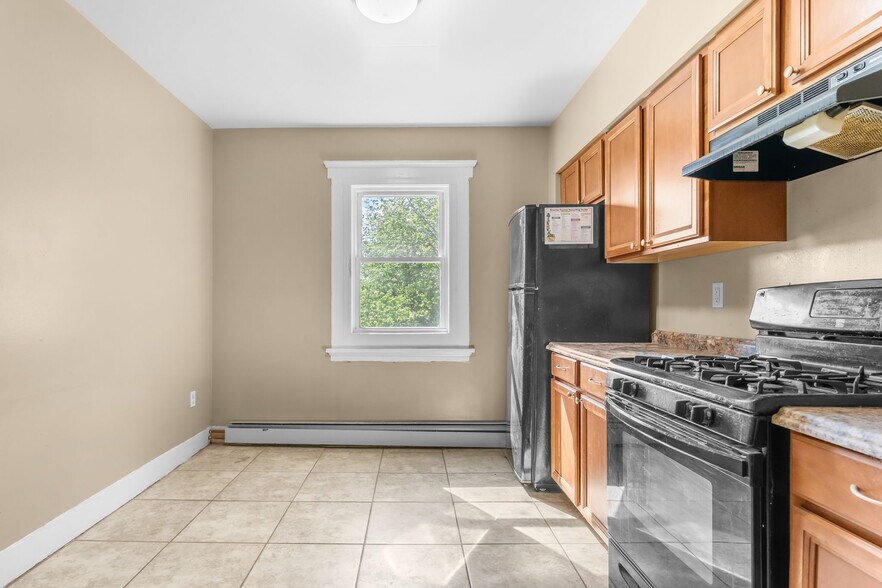 More Photos Of 5 Mather St, Binghamton Apartments For Sale