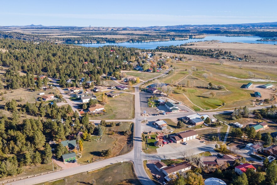 More Photos Of 2 Hays Blvd, Pine Haven Restaurant For Sale