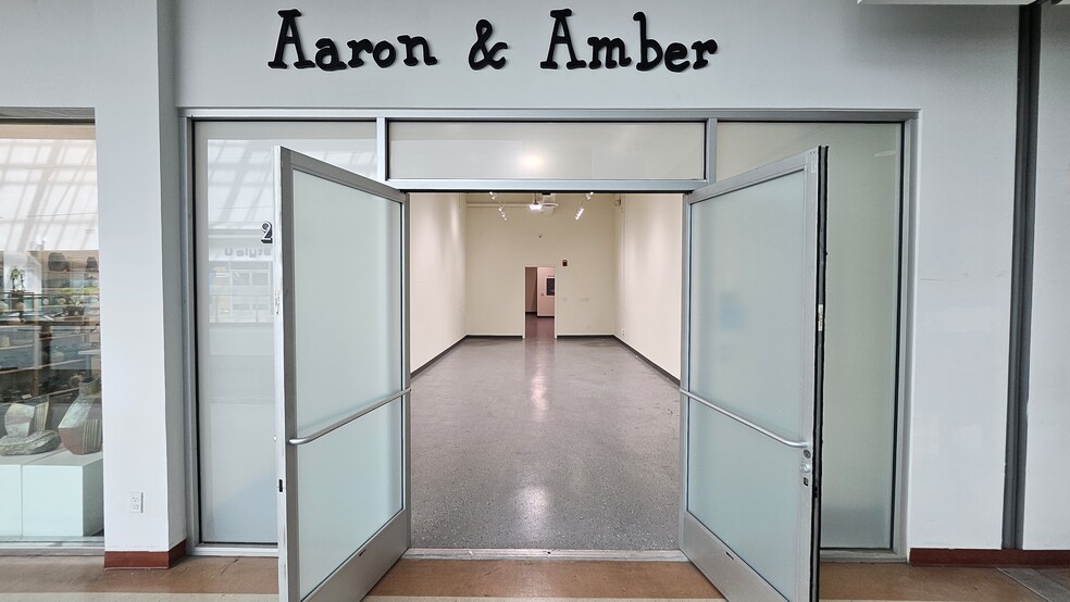 More Photos Of 1458 S San Pedro St, Los Angeles Freestanding For Sale