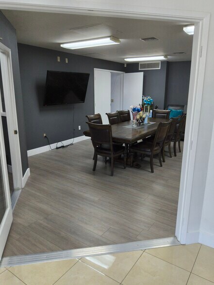 More Photos Of 5905 Brockton Ave, Riverside Office For Sale