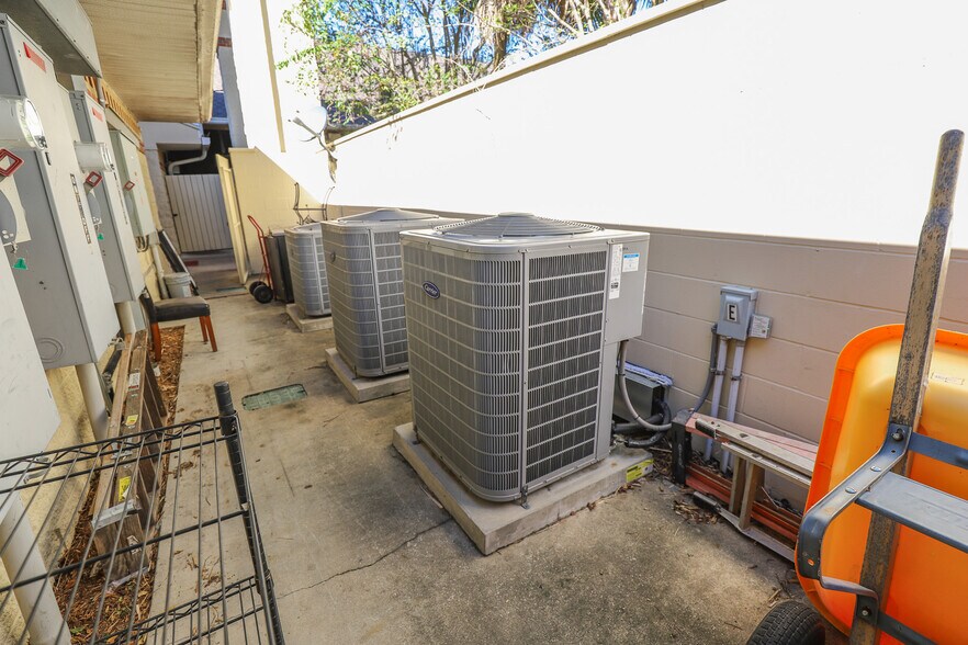 More Photos Of 3545 SW 34th St, Gainesville Unknown For Lease