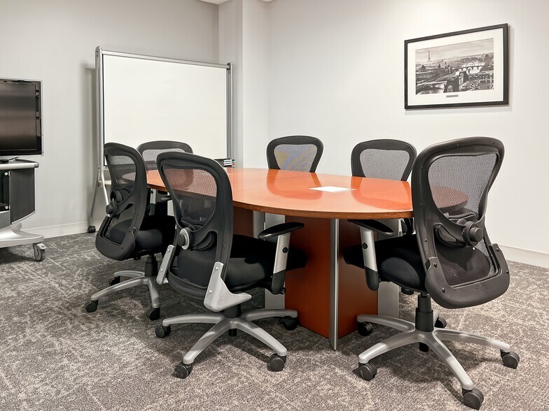 More Photos Of 140 E Ridgewood Ave, Paramus Coworking Space