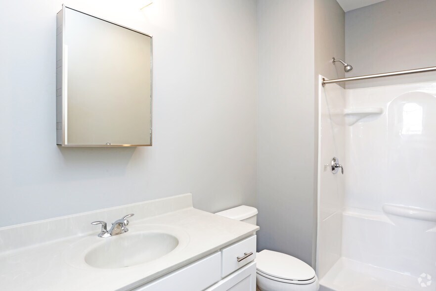 More Photos Of 511 Pershing Ave, Davenport Multifamily For Sale