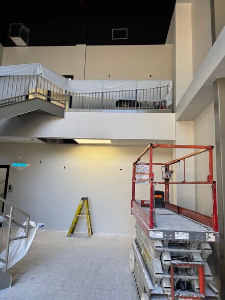 More Photos Of 3 Patterson Rd, Shirley Warehouse For Lease