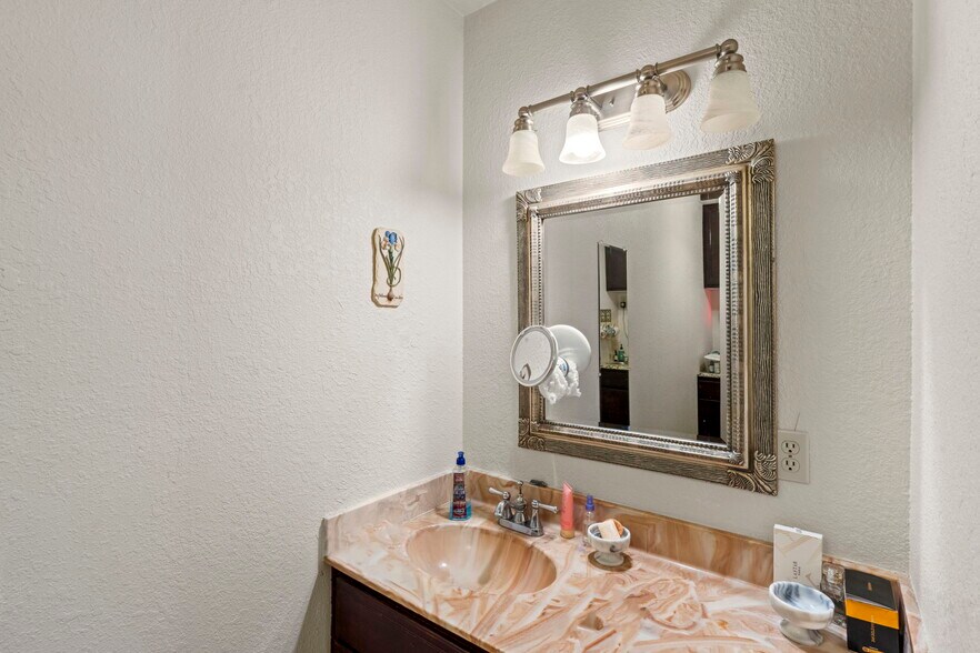 More Photos Of 3345 E Austin St, Giddings Land For Sale